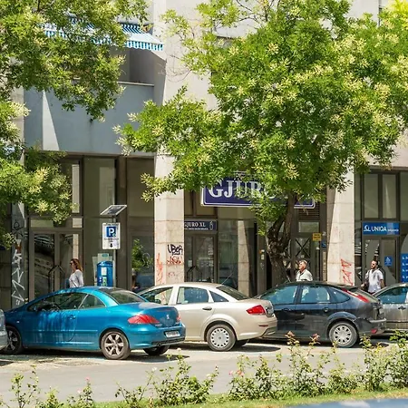 Ink アパート スプリト